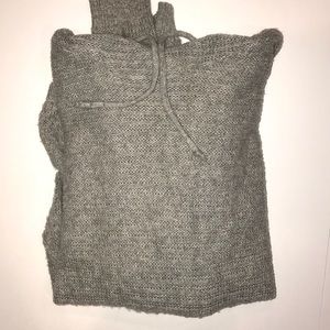 Women’s Abercrombie and Fitch sweater small